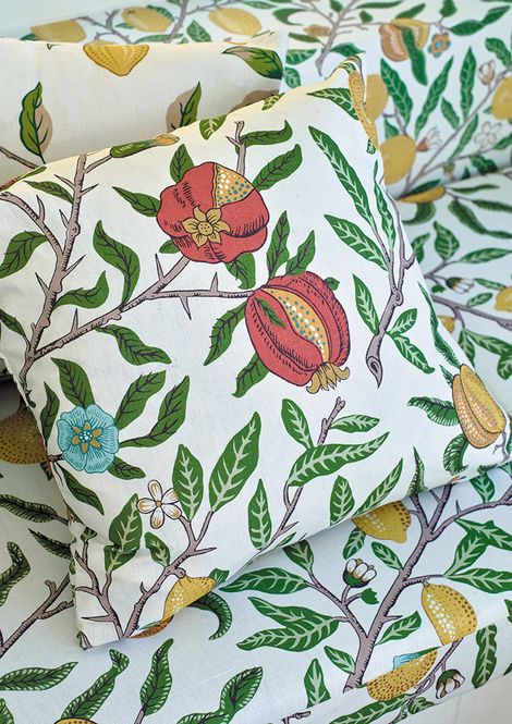 Hovedbilde William Morris - Fruit / Leaf green / Madder